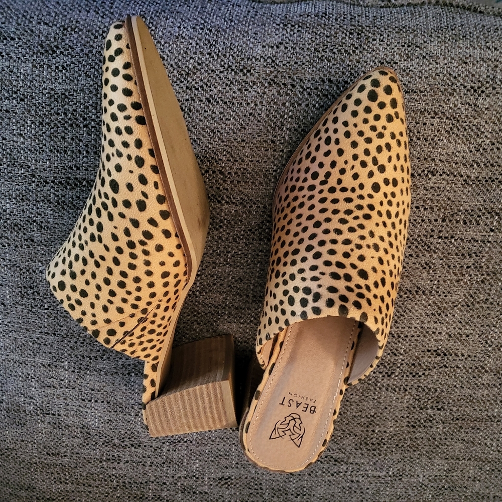 Shoe boot size 10 by Beast